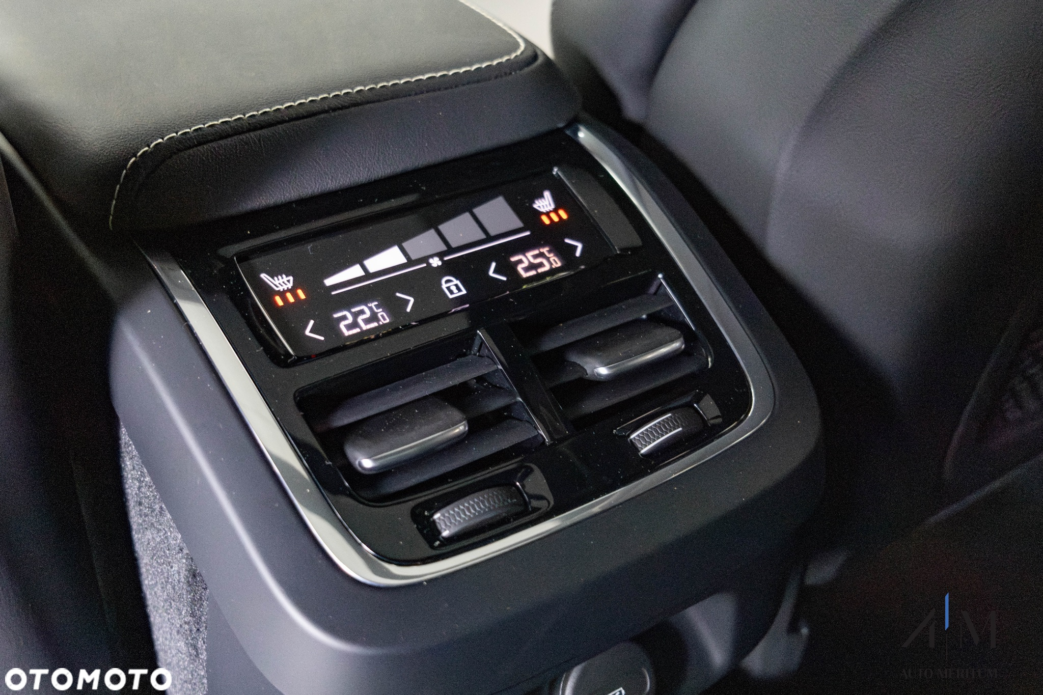 Volvo S60 B5 B AWD Ultimate Dark - 27