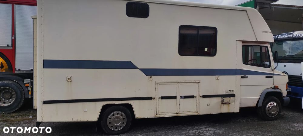Kamper Koniowóz Zabudowa mieszkalna - 6