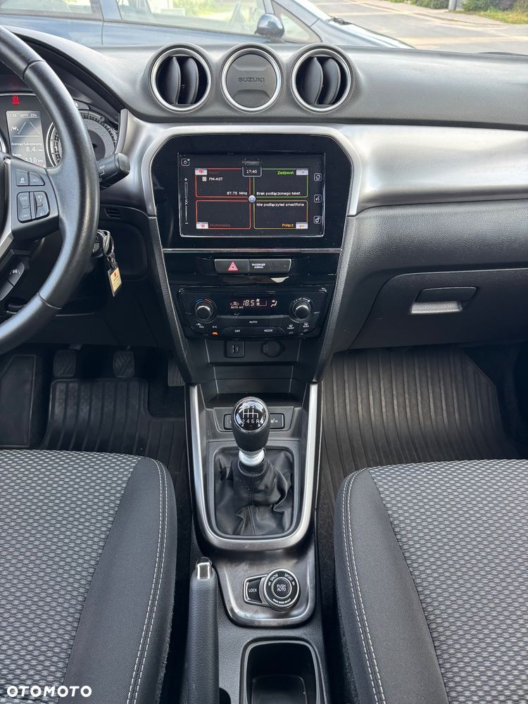 Suzuki Vitara 1.4 Boosterjet Premium 4WD - 11