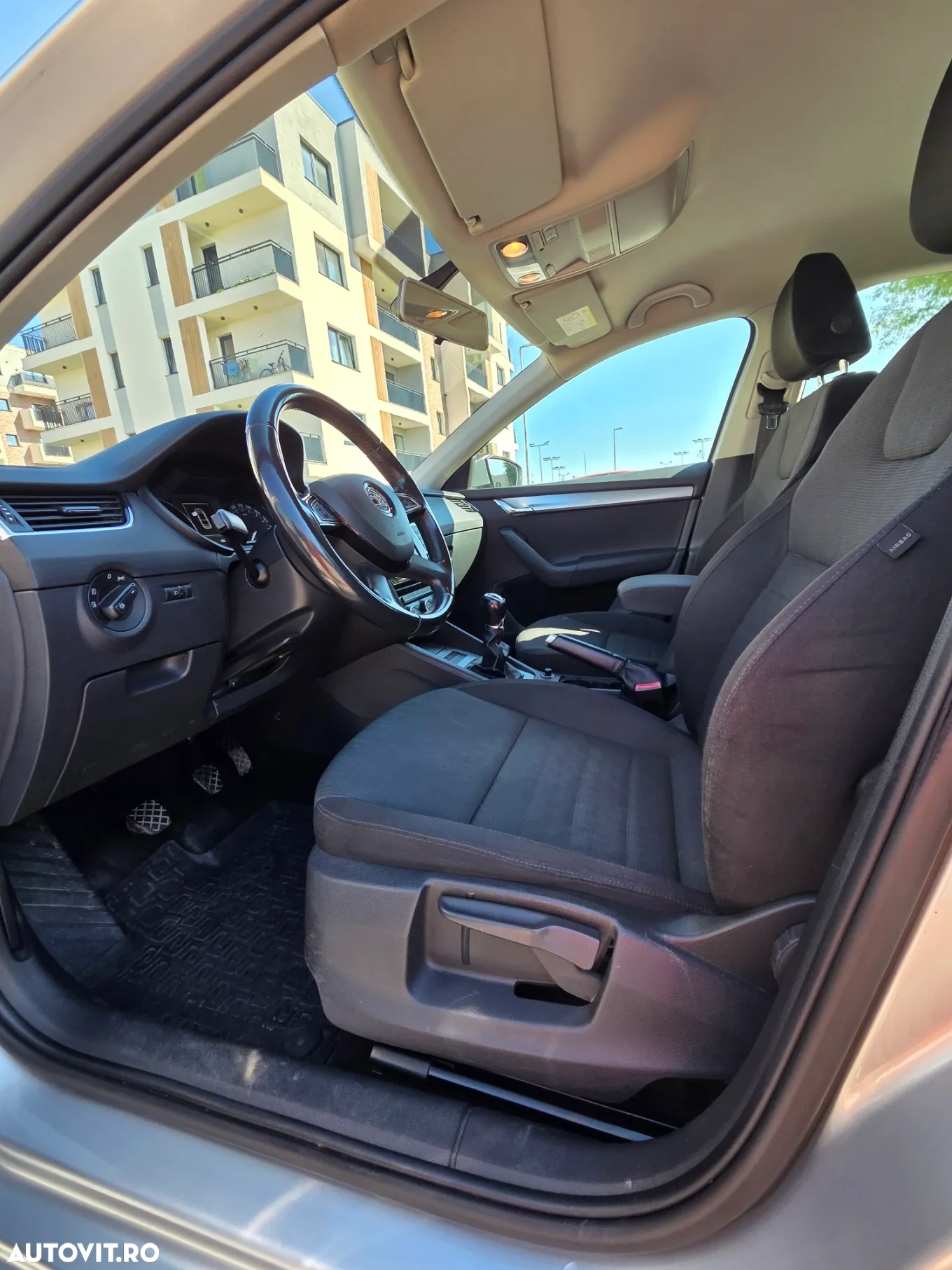 Skoda Octavia 1.6 TDI AMBITION - 16
