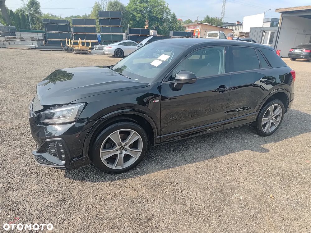 Audi Q2 35 TDI S tronic sport - 2
