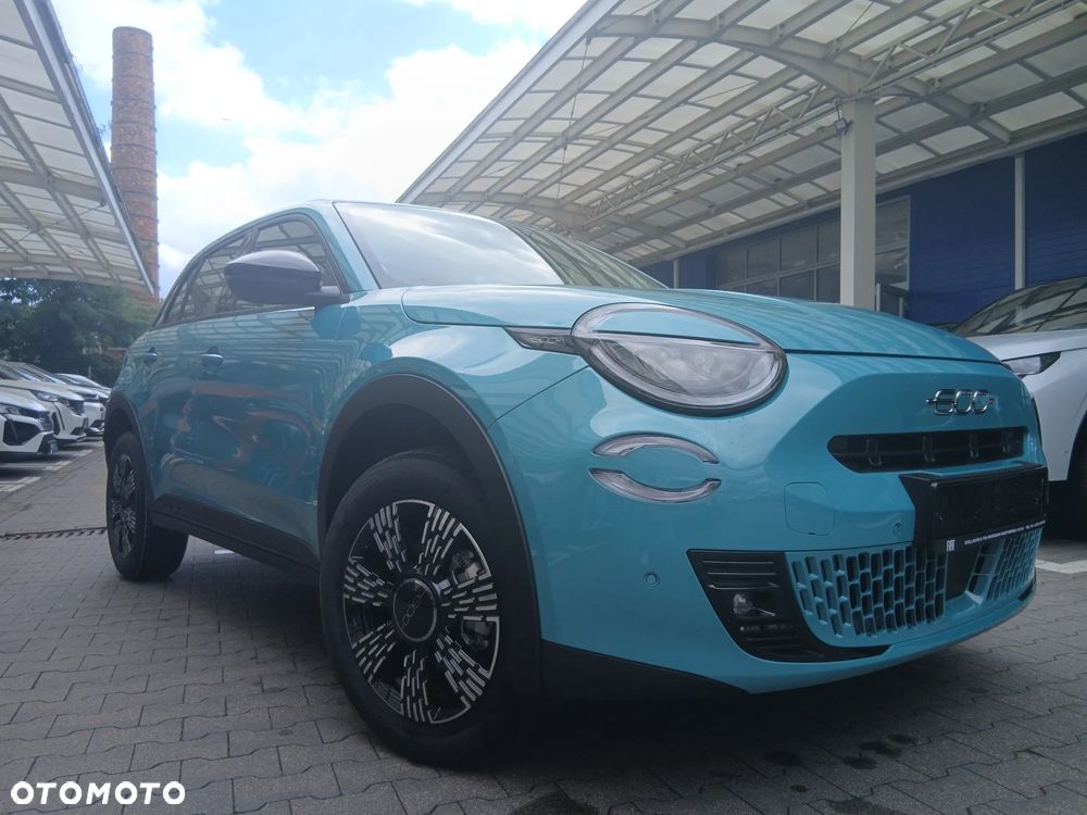 Fiat 600 1.2 Turbo Icon eDCT - 1