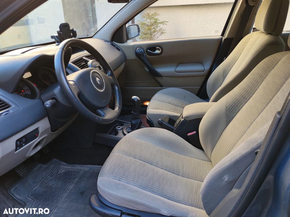Renault Megane II 1.6 Influence - 10