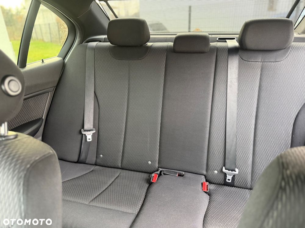 BMW Seria 3 320d - 19