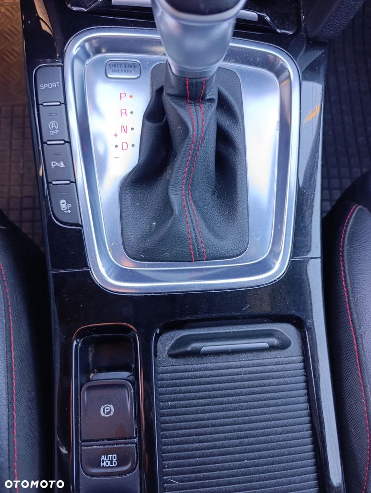 Kia ProCeed 1.6 T-GDI GT DCT - 23