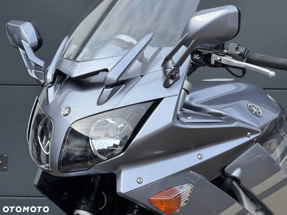 Yamaha FJR - 27