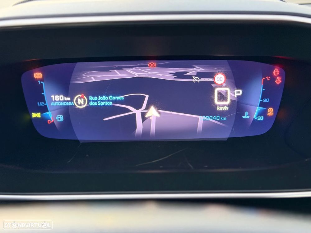 Peugeot 2008 1.2 PureTech Allure Pack EAT8 - 8