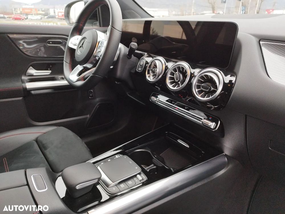 Mercedes-Benz GLA 200 4MATIC Aut. - 25