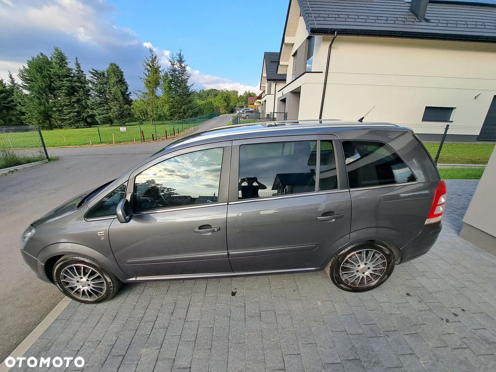 Opel Zafira 1.6 ECOFLEX Edition 111 Jahre - 17