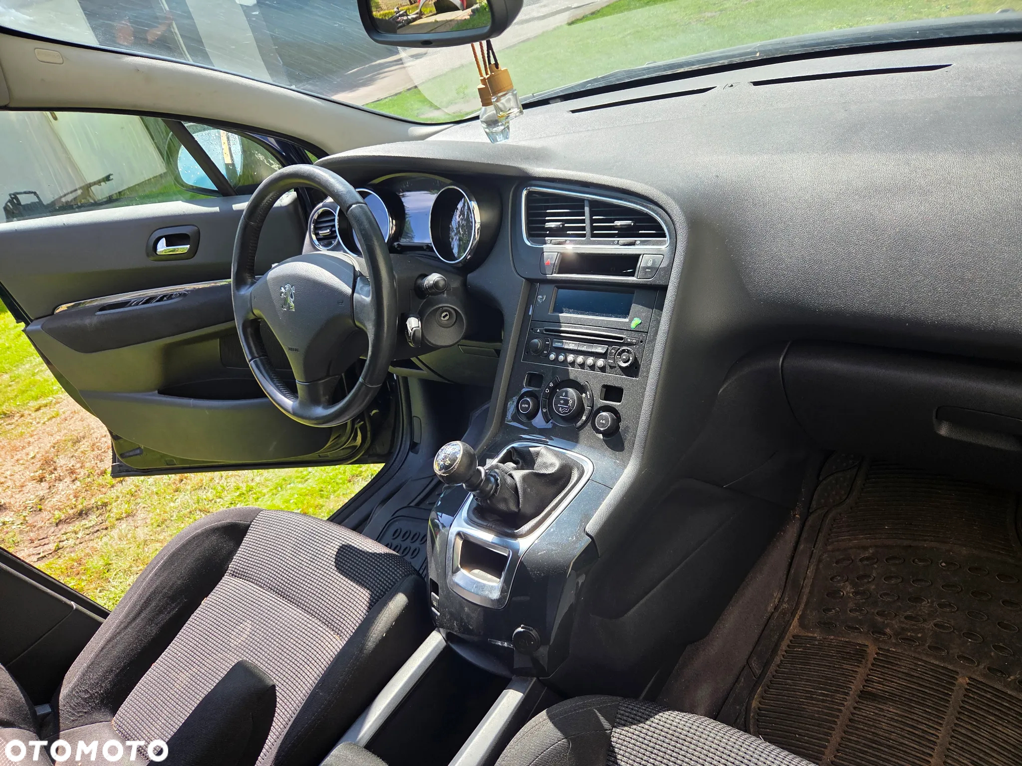 Peugeot 5008 - 12