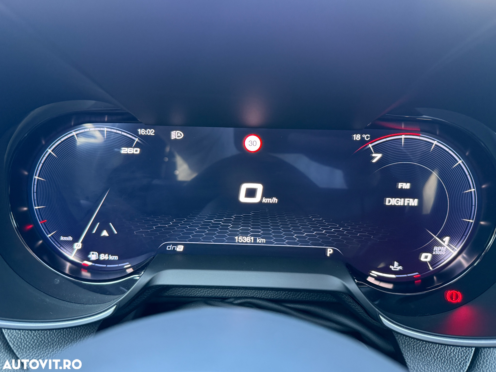 Alfa Romeo Giulia 2.0 Turbo 16V AT8-Q4 Veloce - 24