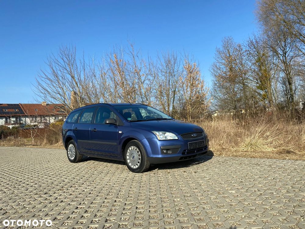 Ford Focus 1.4 16V Trend - 9