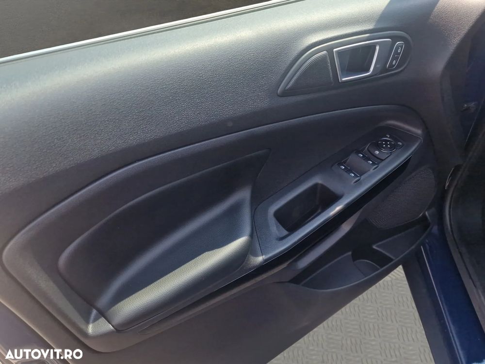Ford EcoSport - 13