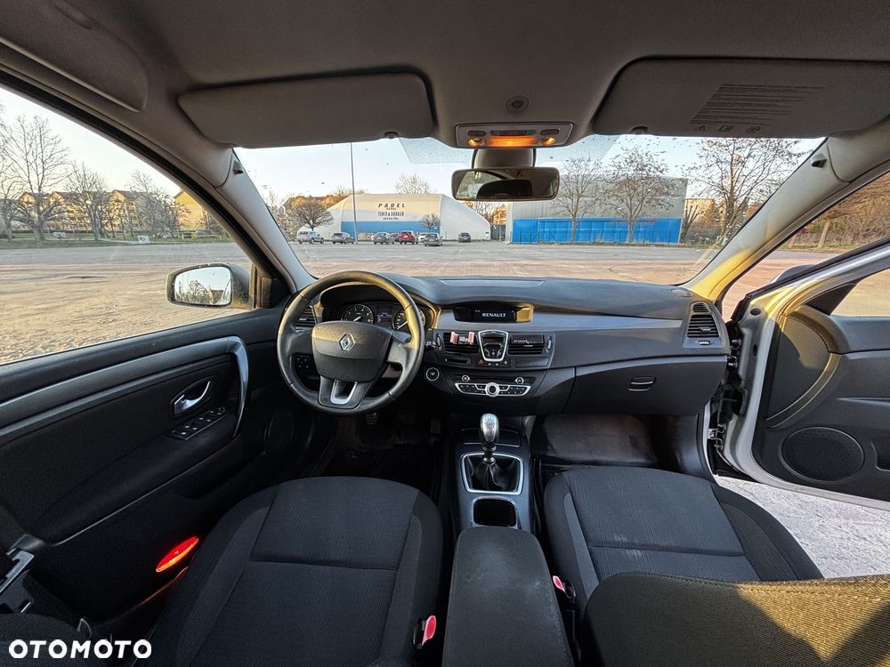 Renault Laguna 2.0 Authentique - 9