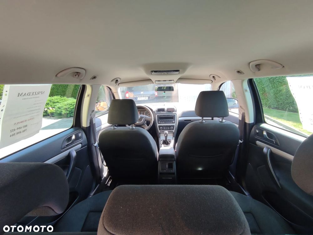 Skoda Octavia 1.4 TSI FAMILY - 12