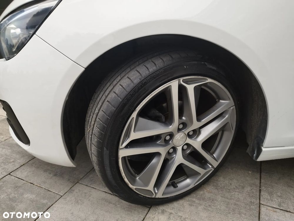 Peugeot 308 1.5 BlueHDi Active S&S - 21