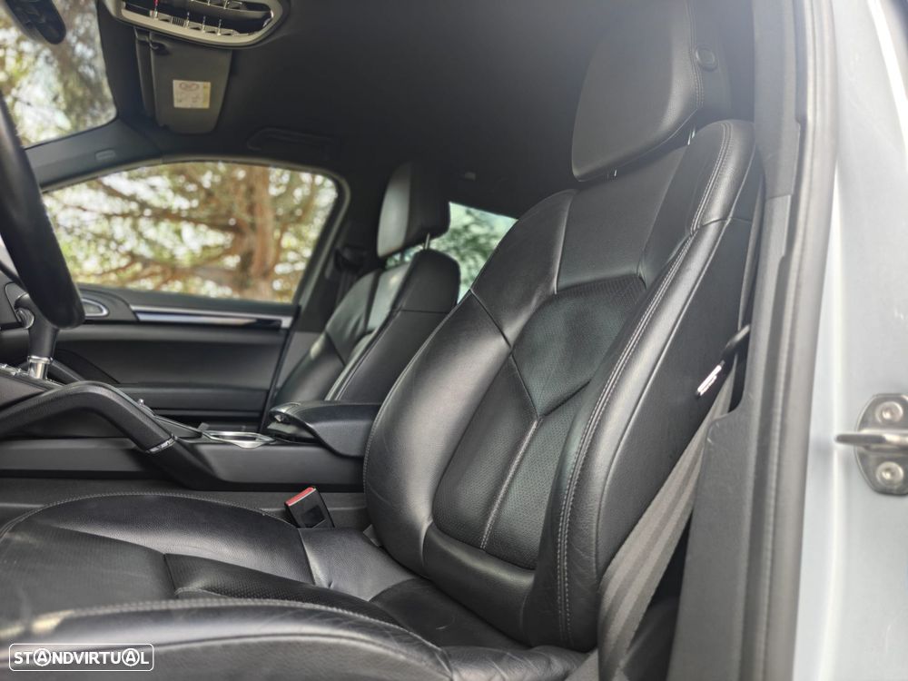 Porsche Cayenne Platinum Edition - 26