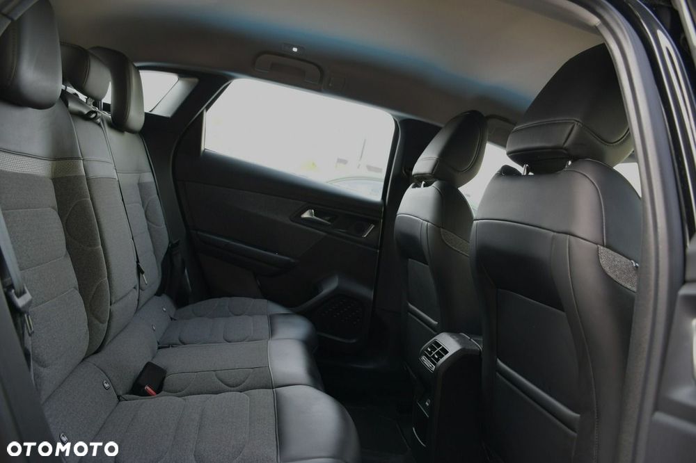 Citroën C5X 1.6 PHEV 225 Feel Pack EAT8 - 17