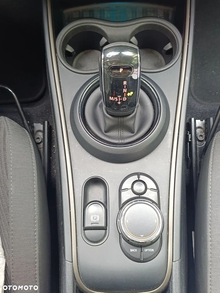 MINI Countryman Cooper SD All4 Essential Trim - 15