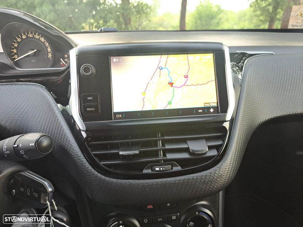 Peugeot 2008 BlueHDi 100 Active - 18