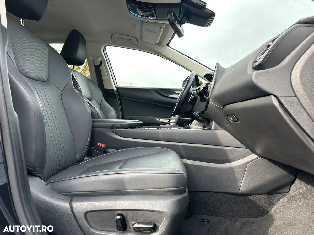 Lexus Seria NX - 12