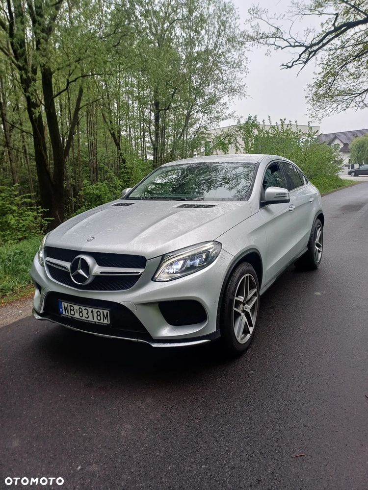 Mercedes-Benz GLE - 1