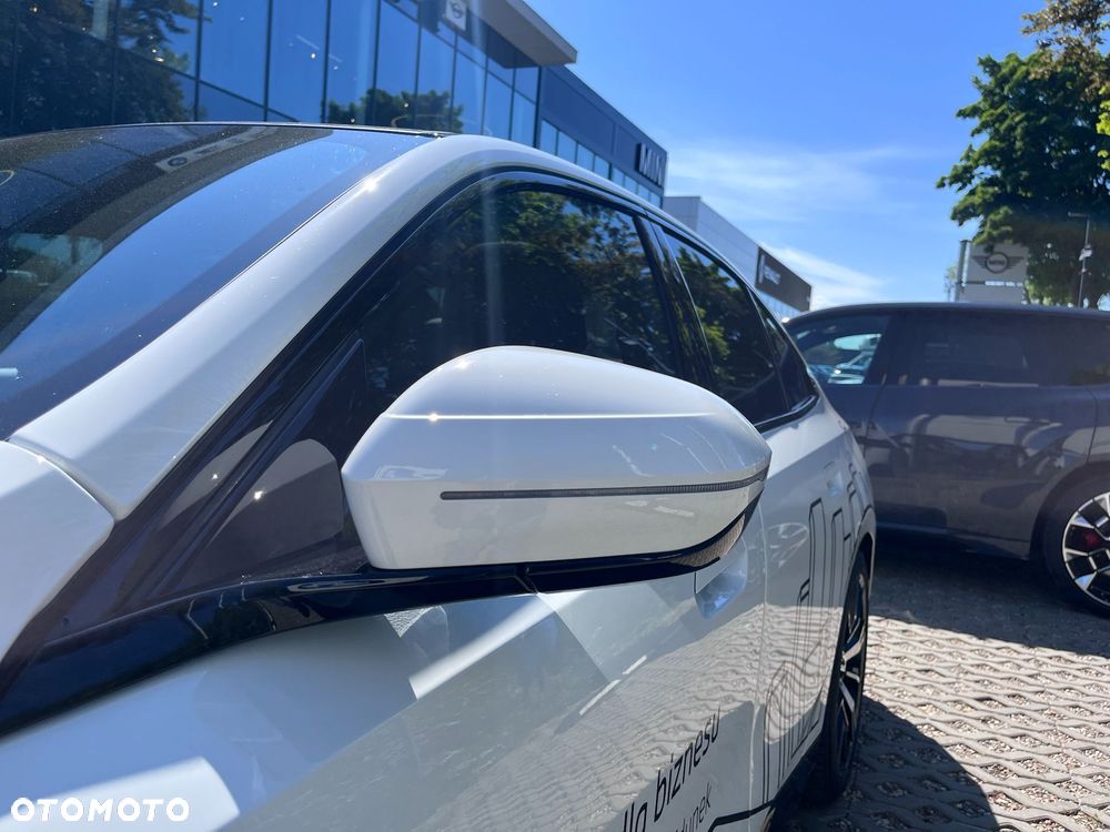 BMW Seria 5 520d xDrive mHEV - 34