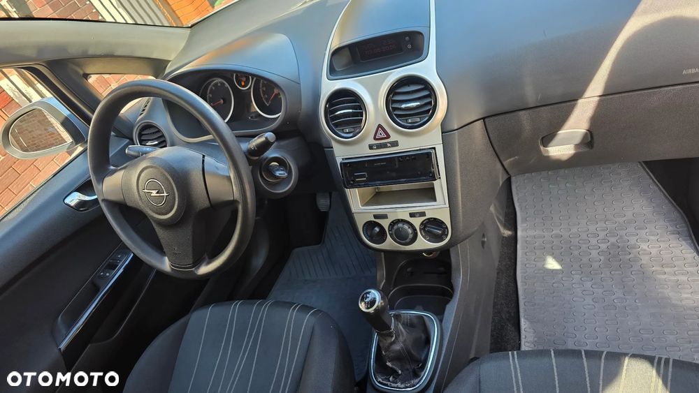 Opel Corsa - 22