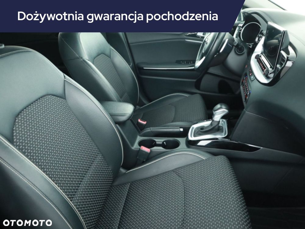Kia Ceed - 9
