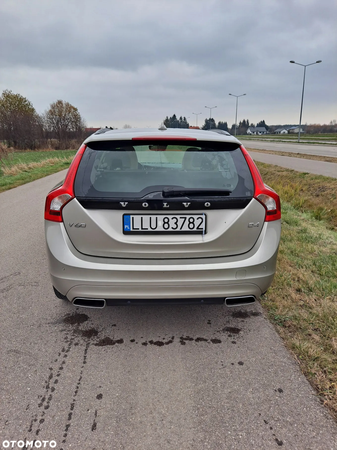 Volvo V60 D4 Summum - 3