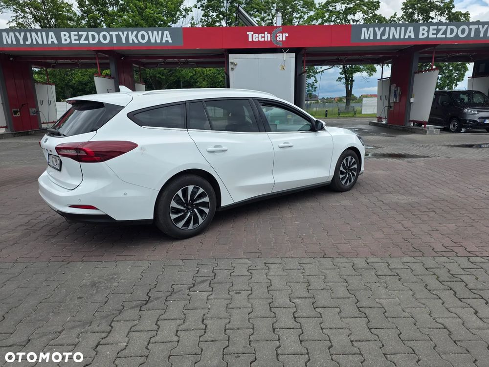 Ford Focus - 13