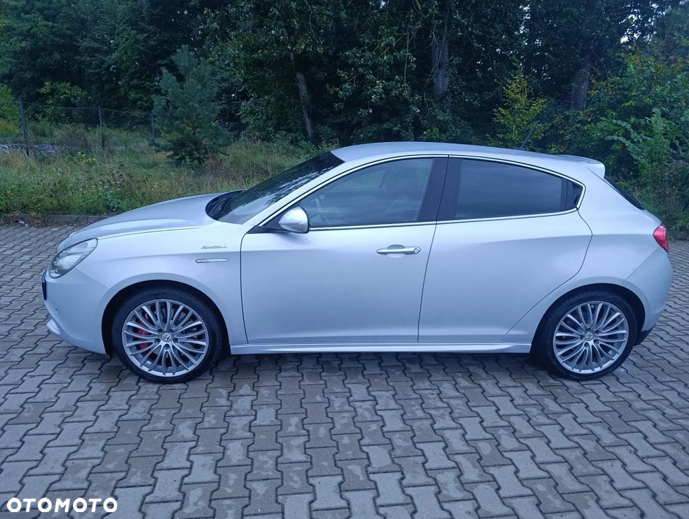 Alfa Romeo Giulietta - 2