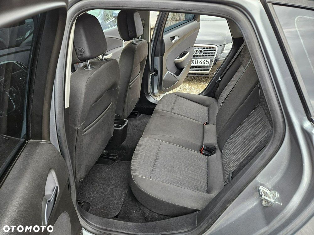 Opel Astra - 9