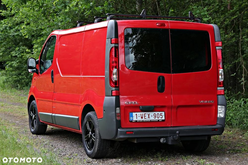 Opel Vivaro - 8