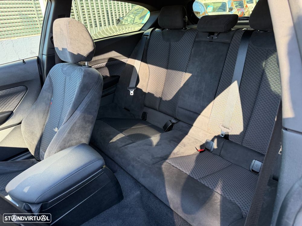 BMW 120 d Pack M - 44