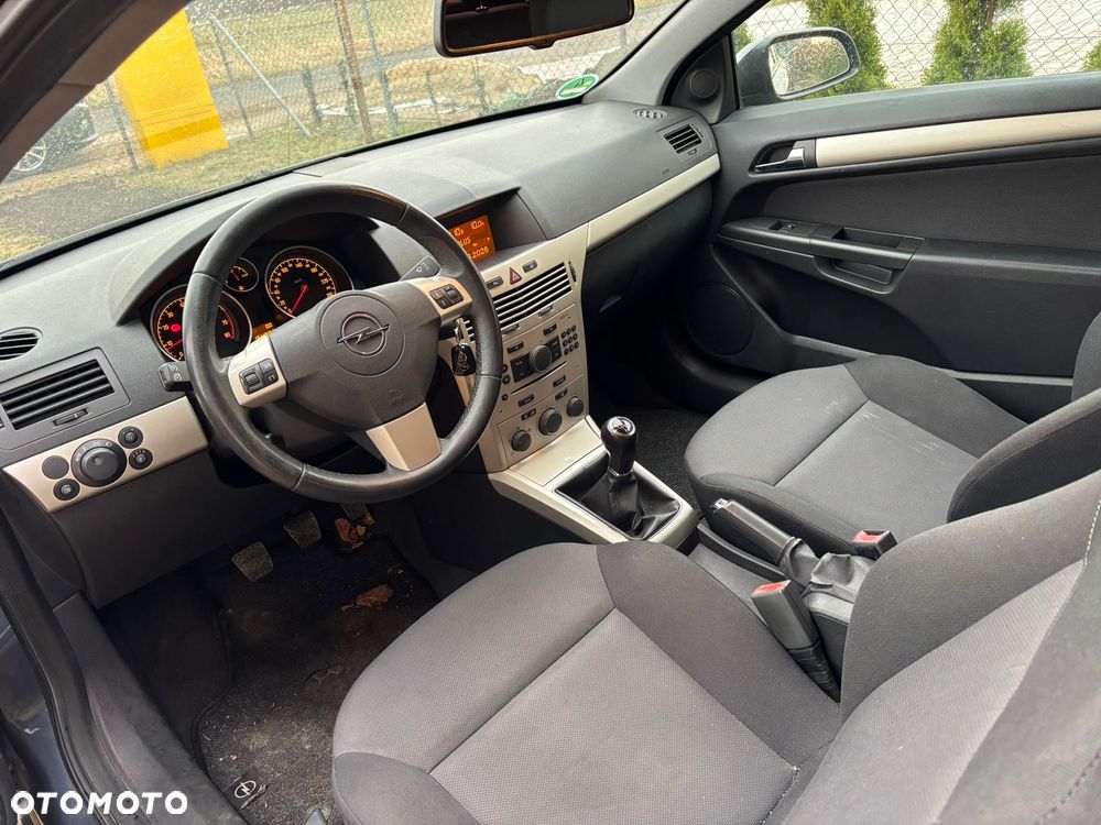 Opel Astra 1.4 - 8