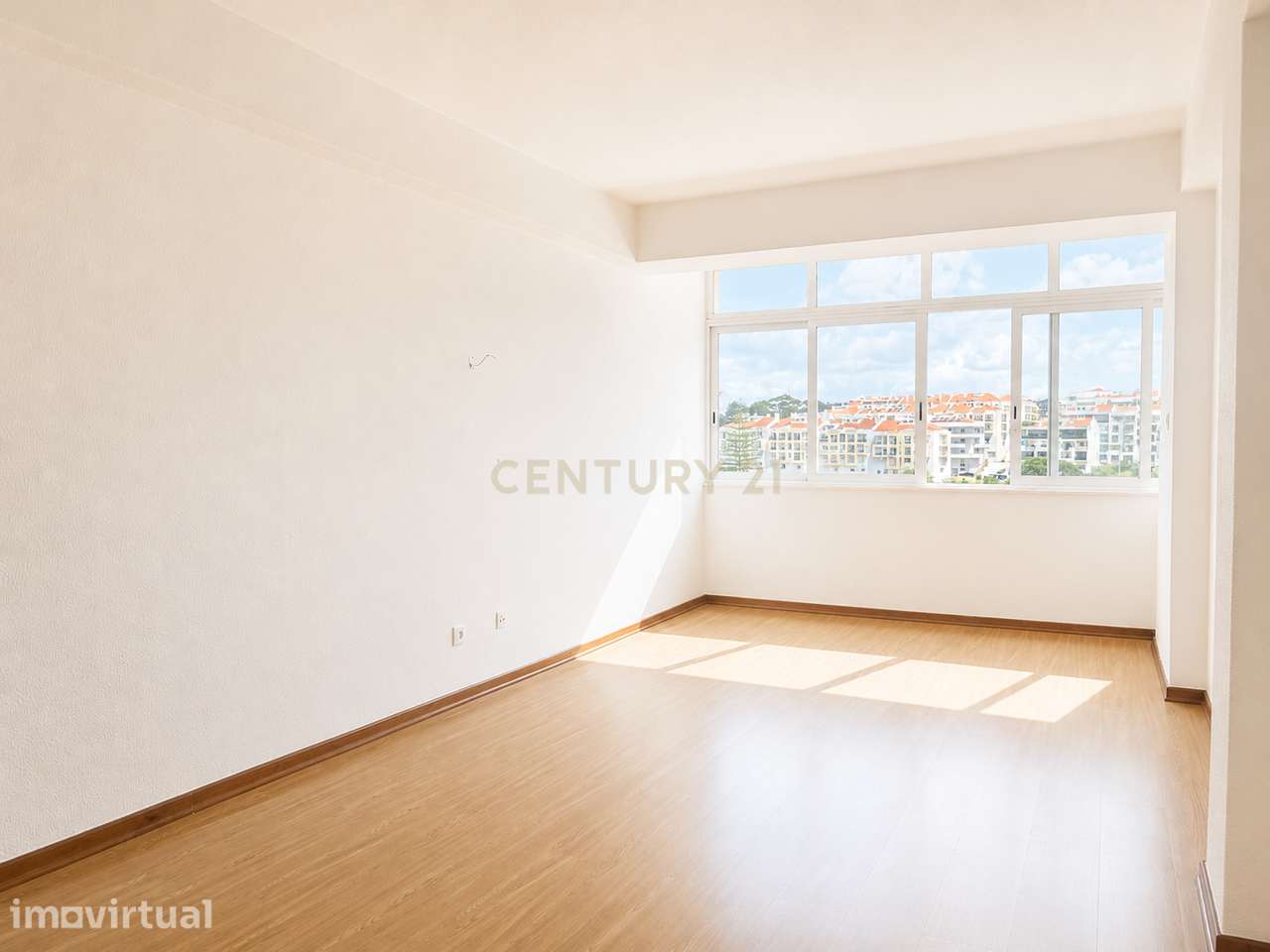 T3 Luminoso na Sobreda com Excelentes Áreas e Localização Privilegiada - Grande imagem: 5/19