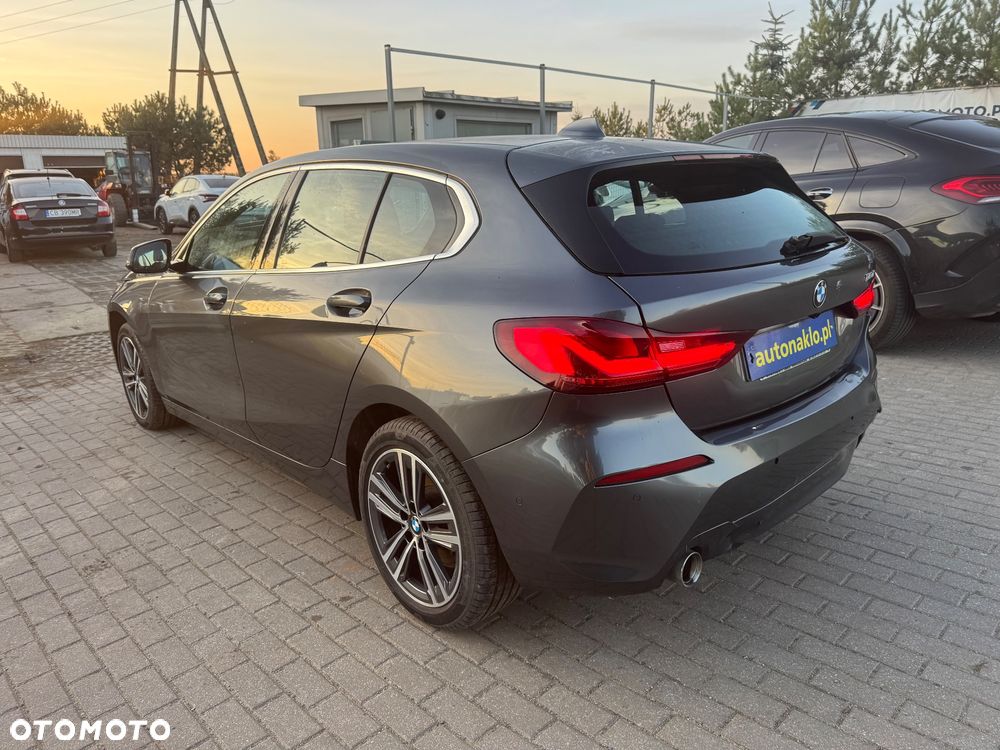 BMW Seria 1 116d - 2