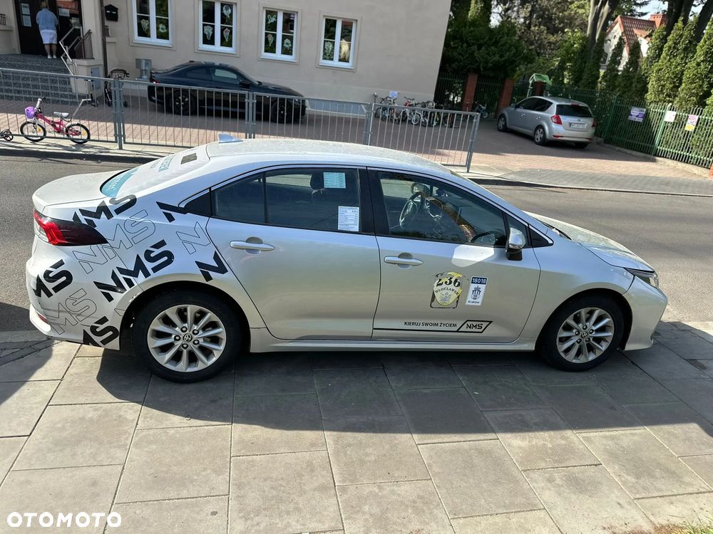 Toyota Corolla 1.6 Comfort - 6