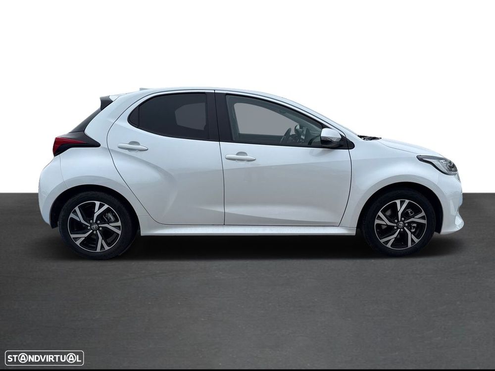 Toyota Yaris — fotografia 11