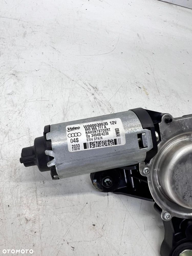 SILNICZEK WYCIERACZKI TYŁ AUDI A3 8V 8V0955711A - 4