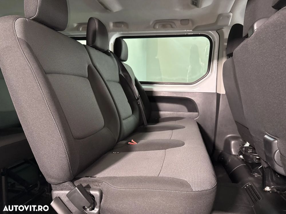 Renault Trafic - 13