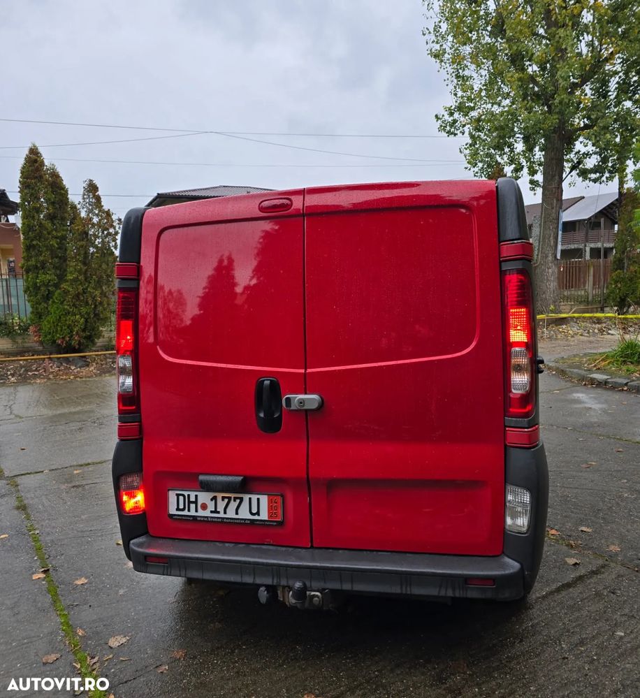 Opel Vivaro - 9