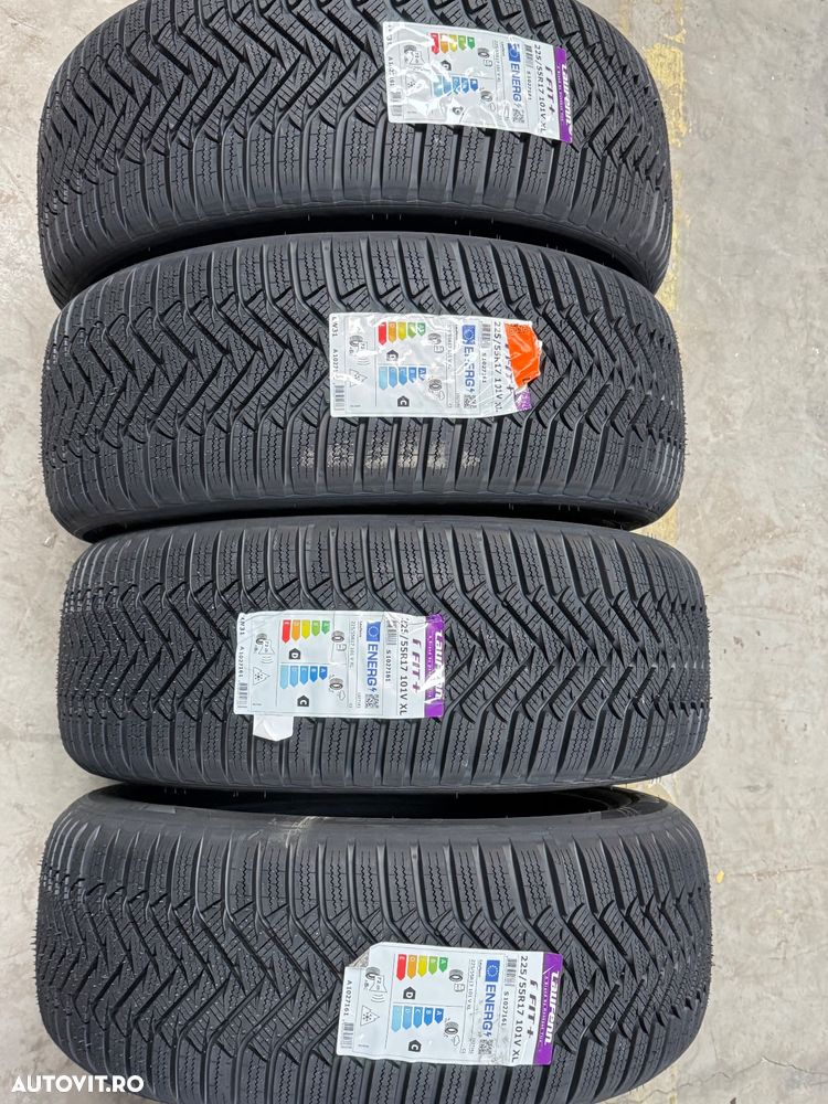 Vând 4 anvelope 225/55/17 Laufenn de iarnă noi - 1