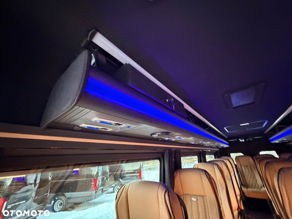 Mercedes-Benz Sprinter 519 - 19