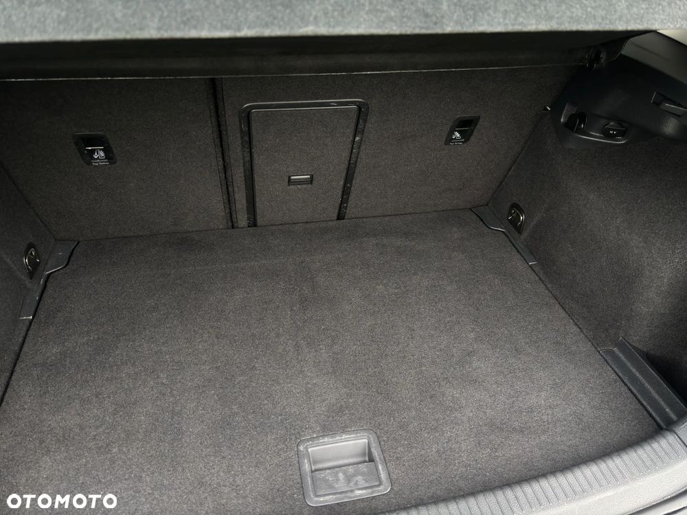 Volkswagen Golf VII 1.4 TSI BMT Highline - 26