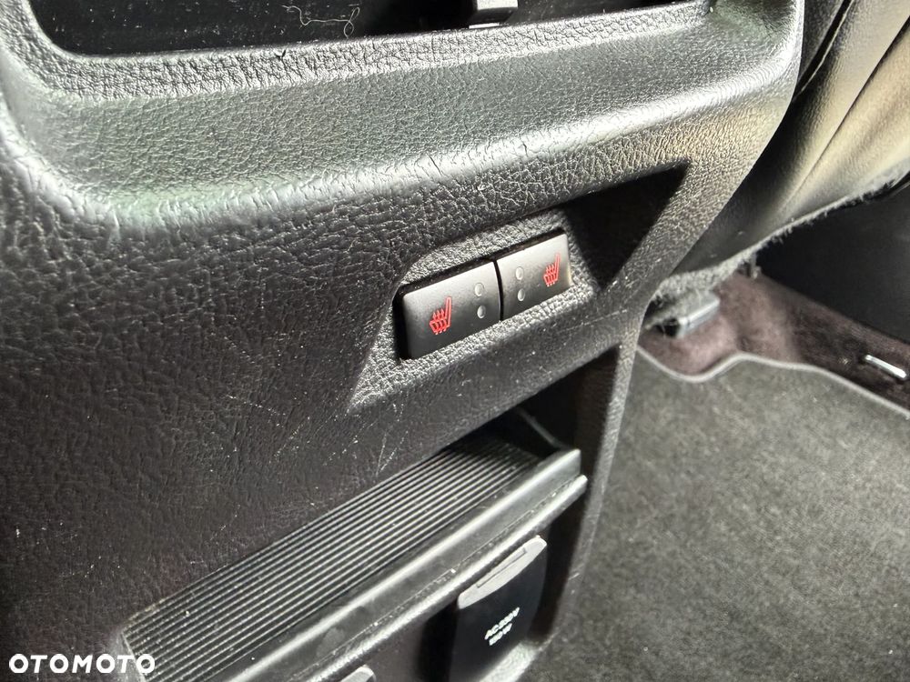 Ford Edge 2.0 TDCi Bi-Turbo 4x4 ST-LINE - 19