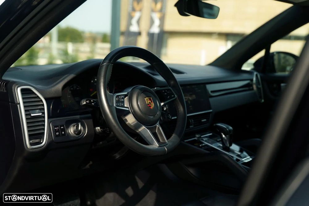 Porsche Cayenne Coupé E-Hybrid Platinum Edition - 9