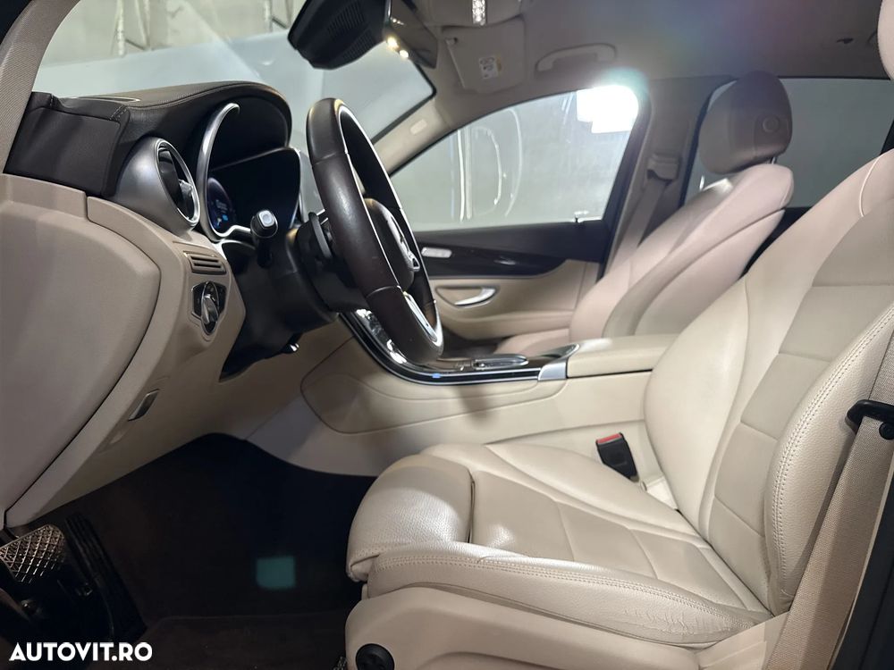 Mercedes-Benz GLC - 25