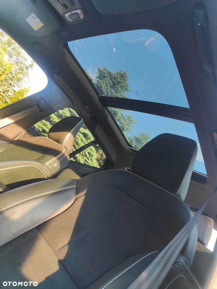 Volvo XC 40 T5 AWD R-Design - 10